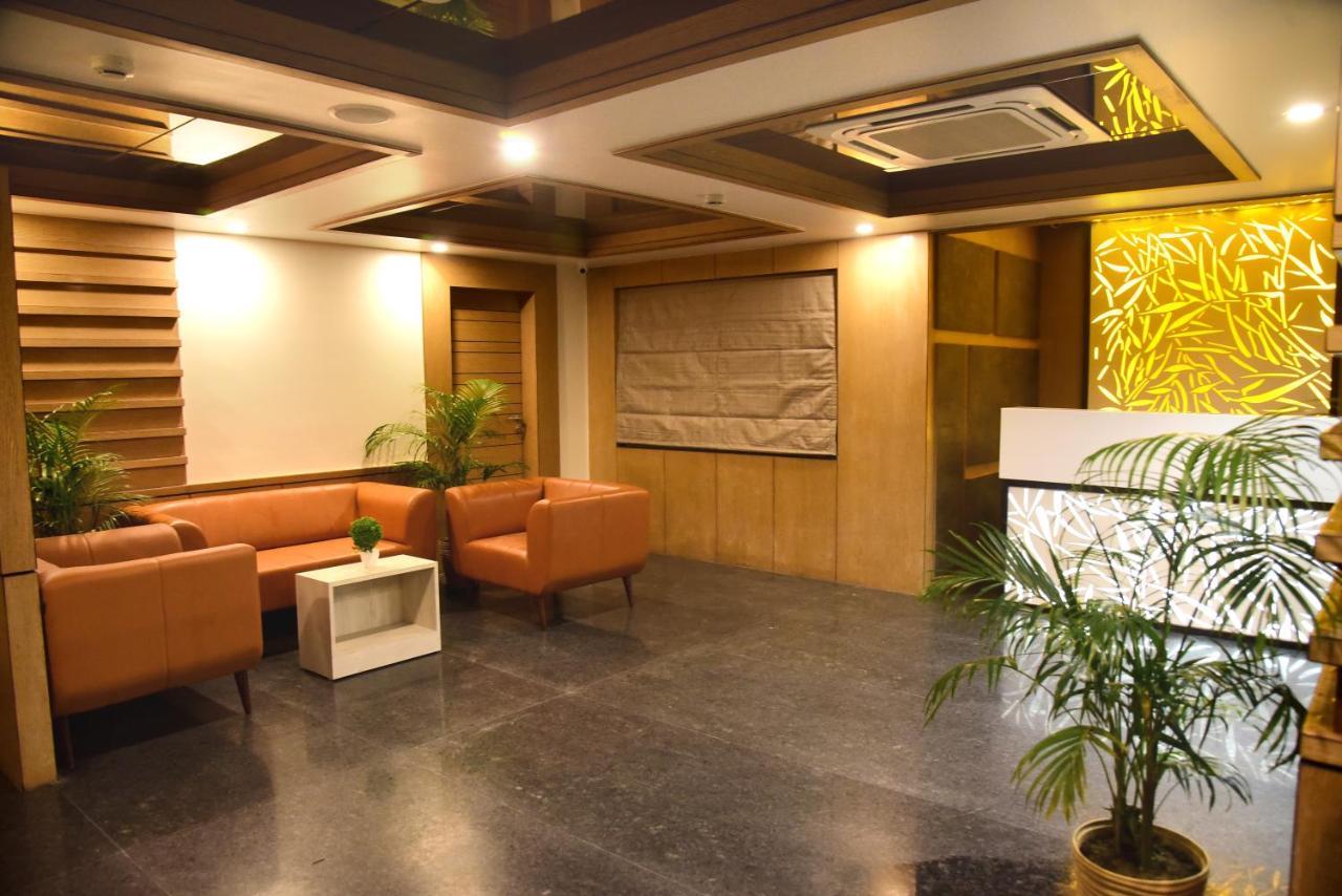 Hotel Rishiraj, Nagaon Nagaon  Exteriör bild